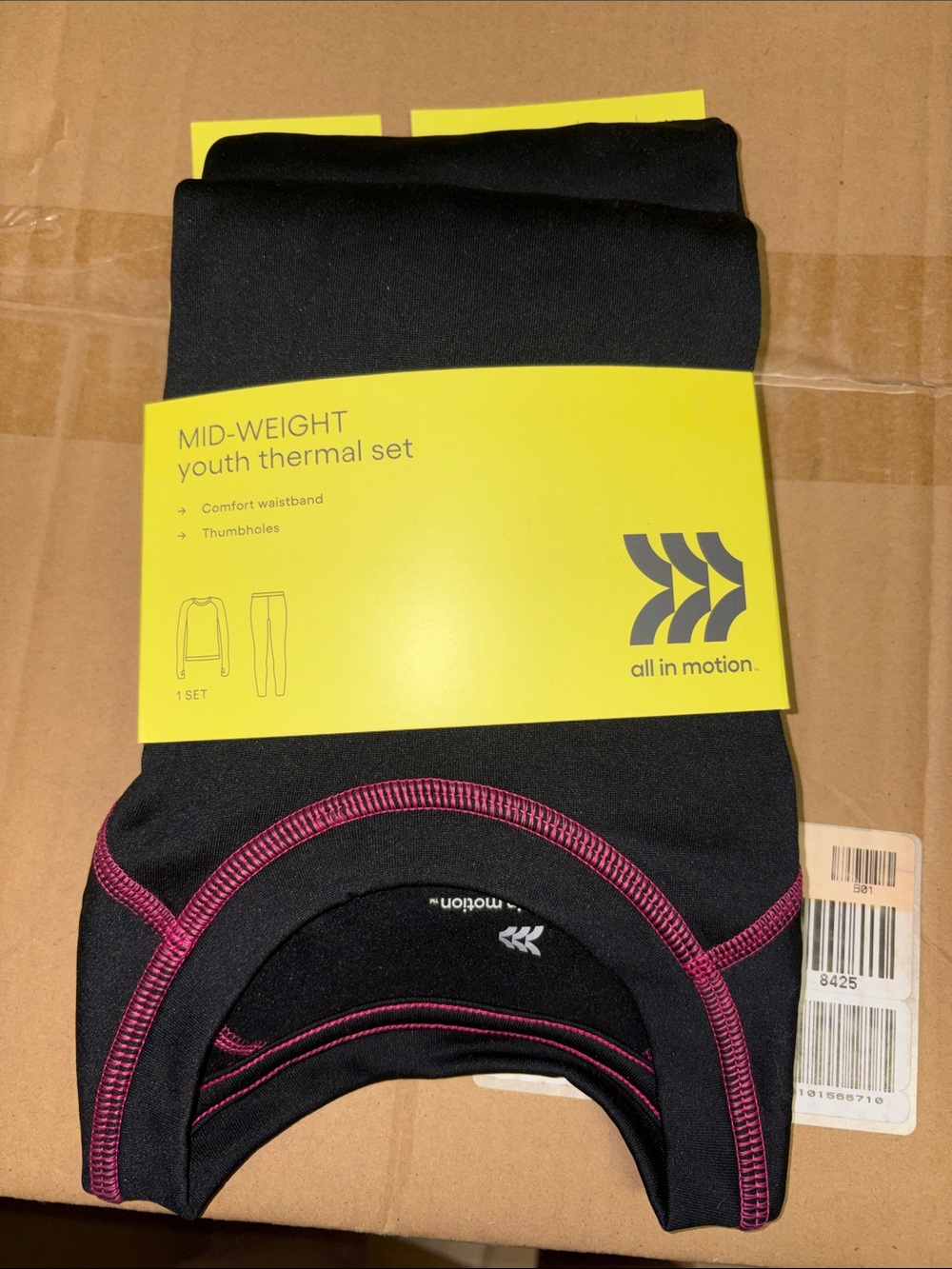 5/$10 all in motion Black Youth Mid-Weight Thermal Set with Pink Stitching